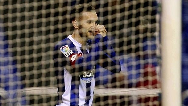 Las Palmas asalta Riazor para dejar sentenciada la salvación