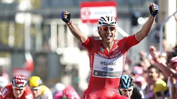 Kittel gana de nuevo y se enfunda la maglia rosa