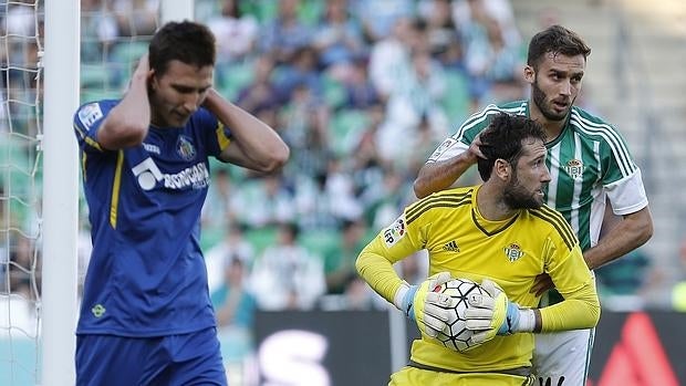 El Getafe se despide de Primera tras caer en el Villamarín