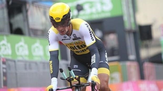 Roglic se lleva la contrarreloj y Valverde y Landa salen vivos