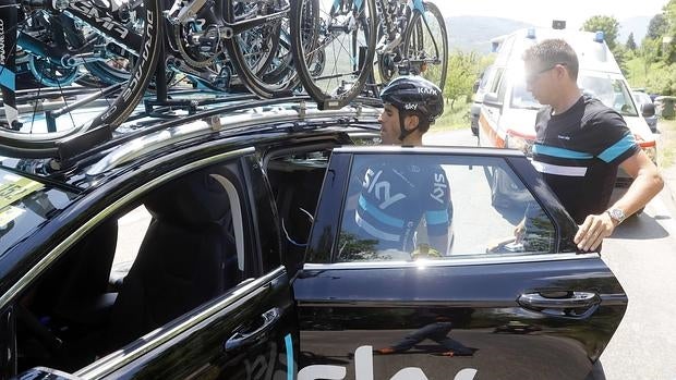 Retirada sorpresa de Landa en el Giro