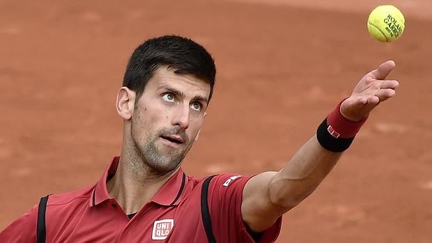 Djokovic, otro vendaval en primera ronda