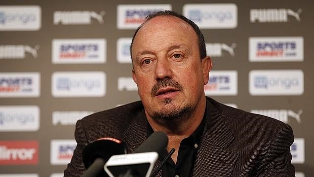 Rafa Benítez se queda en el Newcastle