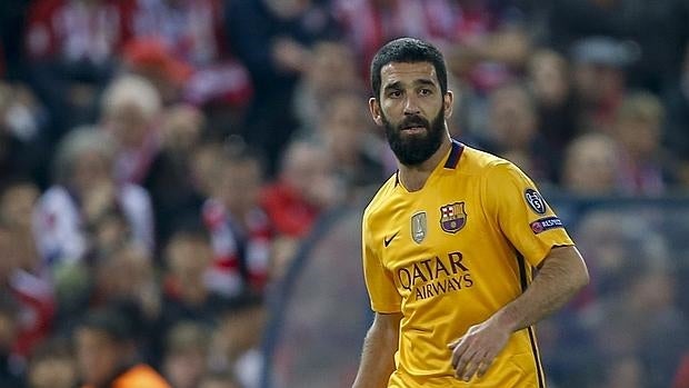 Arda Turan lidera la lista de Turquía