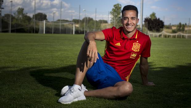 Lucas Vázquez, antes de la entrevista con ABC