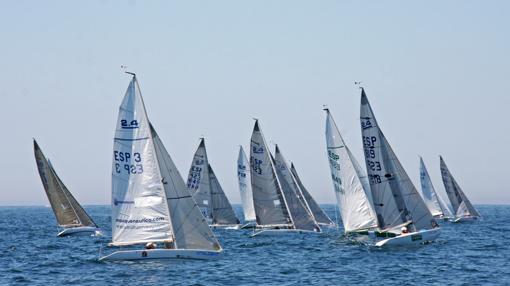 Bayona acoge el Campeonato Ibérico de la clase 2.4mR