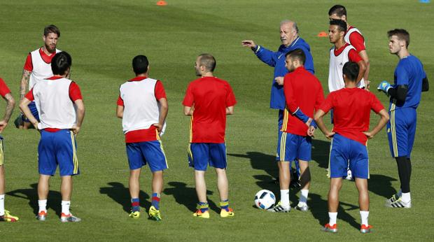 Los vampiros visitan a la selección