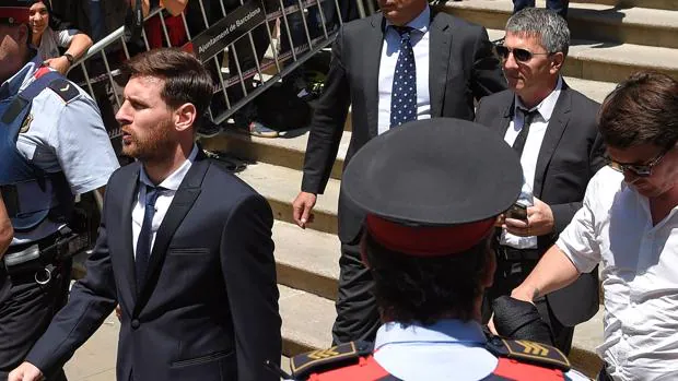 Messi, a la salida del juicio