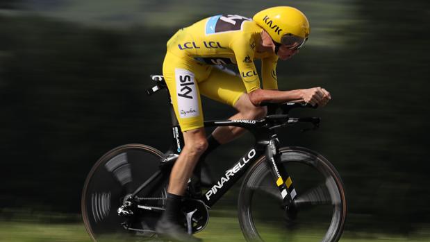 Froome pone el champán a enfriar