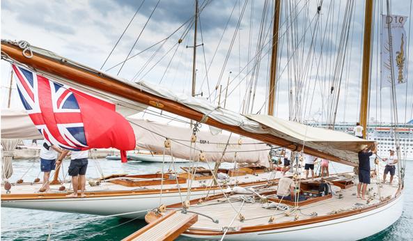 El "Lady Anne" (1912) amarrado hoy en el Club de Mar Mallorca