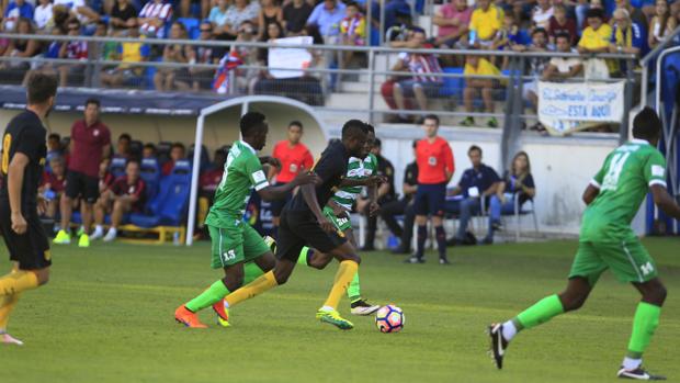 El Atlético gana y acaba tercero en el Trofeo Carranza