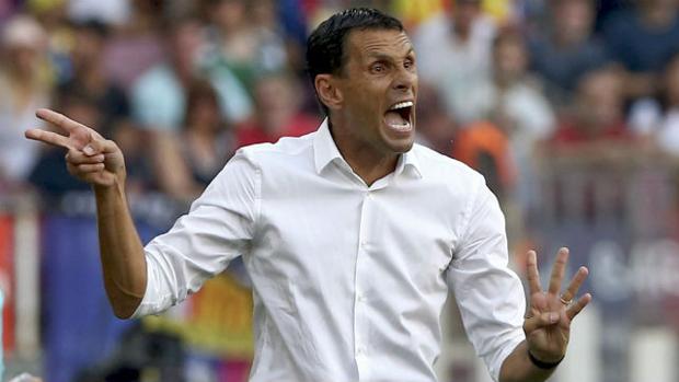 Poyet y la inquietud de la gente: «Para juzgar tienen que pasar unos partidos»