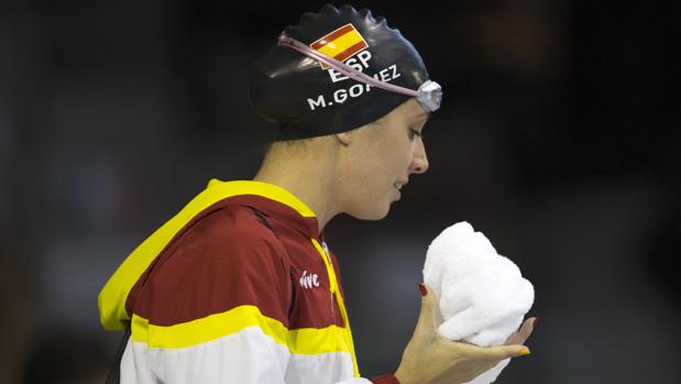 La nadadora, Marta Gómez, antes de una competición