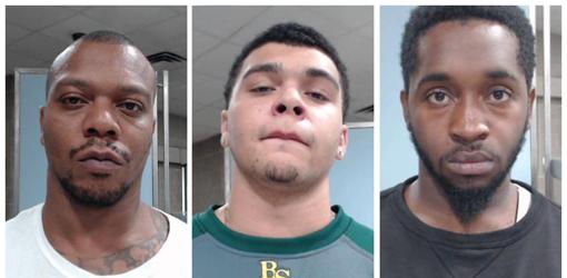 L-R, Chazerae Taylor, 38, D'markeo Taylor, 19, and Dvonta Middlebrooks, 21, los tres acusados por el asesinato de Trinity Gay