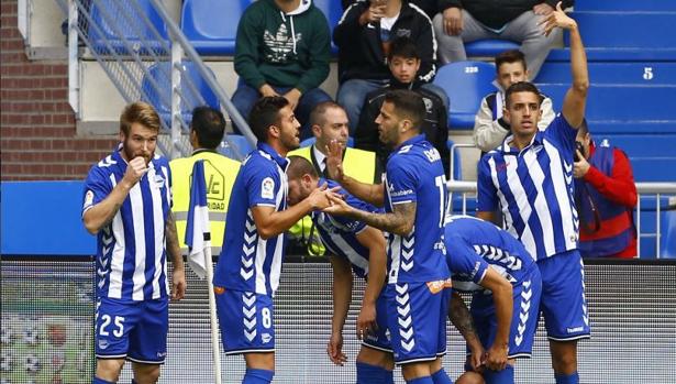 Alavés, renovarse para crecer