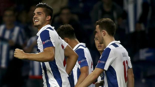 André Silva acerca los octavos al Oporto