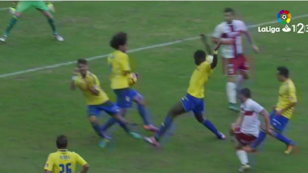 El Cádiz CF recurrirá la tarjeta de Aridane