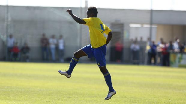 El Cádiz CF B refuerza su liderato en una jornada redonda