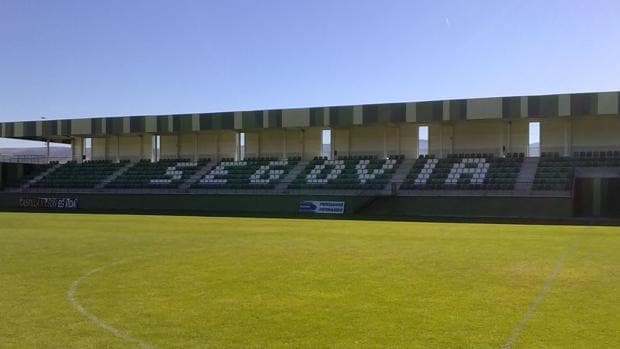 El estadio de La Albuera debía acoger el Gimnástica Segoviana-Unionistas