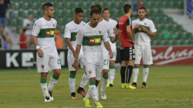 Análisis del Elche: Lastrado por la irregularidad