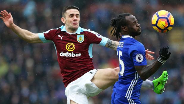 El Chelsea se deja dos puntos en Burnley