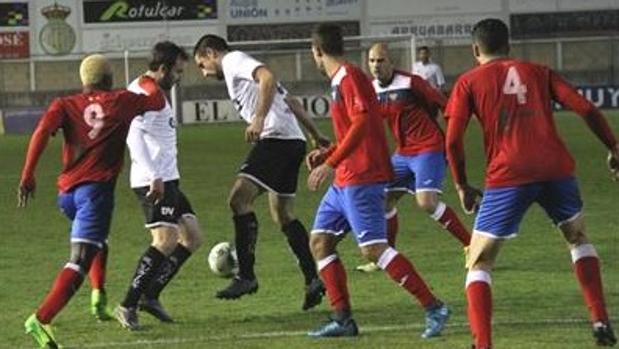 Duelo de la Copa Federación entre el Real Unión y el Atlético Saguntino