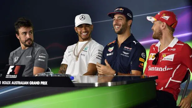 Alonso, Hamilton, Ricciardo y Vettel, durante la rueda de prensa