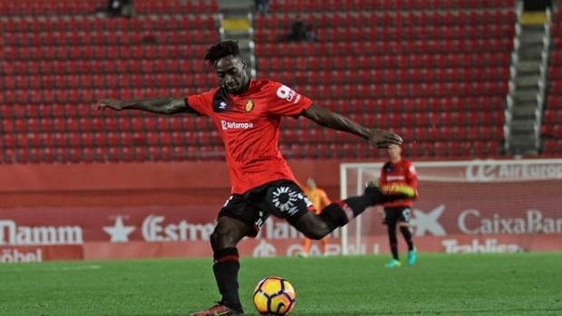 El Levante amplía su ventaja pese a empatar con el Mallorca