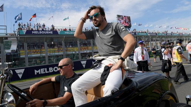 Alonso cree que tiene un buen coche y un pésimo motor