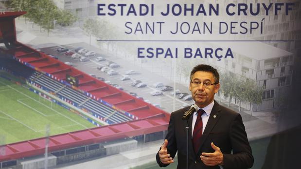 Josep Maria BArtomeu presenta el estadio que llevará el nombre de Johan Cruyff