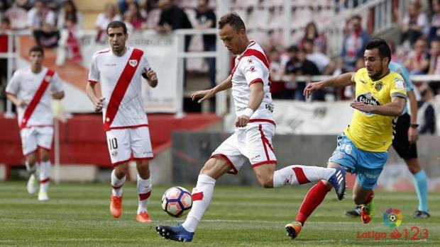 Lass guía la victoria del Rayo