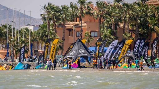 Sergio Turegano y Claudia León, primeros Campeones de España Junior TT:R Kiteboarding