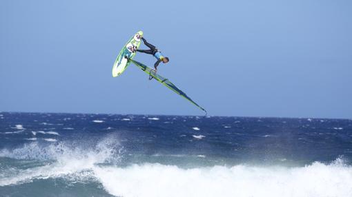 Alessio Stilrich y Daida Ruano, campeones de Canarias de Wind Olas