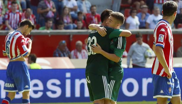 El Sporting se marcha con bronca de su afición