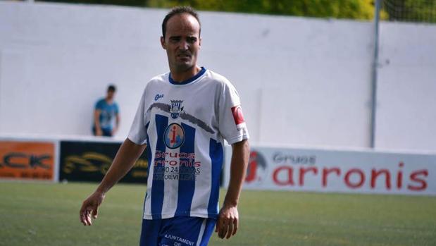 Francisco Javier Linares, en un partido con el Crevillente