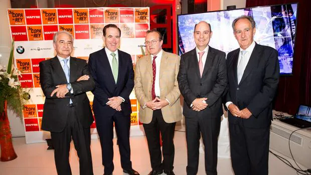Antonio Núñez, Antonio Huertas, Guenther Shemann, José Manuel Inchausti y Javier Sanz