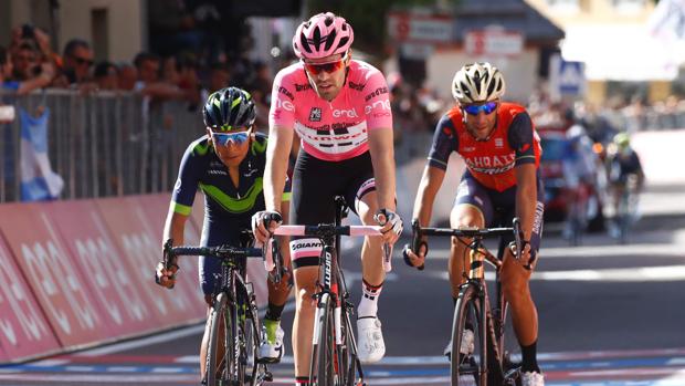 Dumoulin, Quintana y Nibali durante la etapa número 18 del Giro de Italia