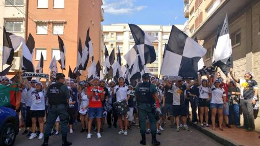 Los aficionados de Unionistas en Águilas (Murcia)