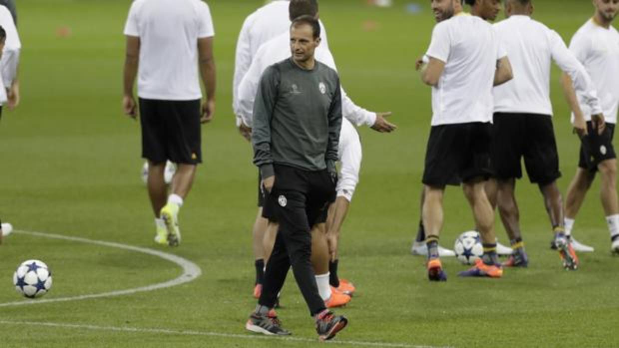 Allegri, en el entrenamiento de la Juventus