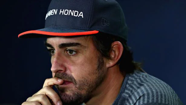 El asturiano Fernando Alonso, durante el encuentro con los medios en Canadá