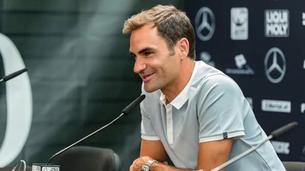 Roger Federer, durante la rueda de prensa que ha ofrecido en Stuttgart