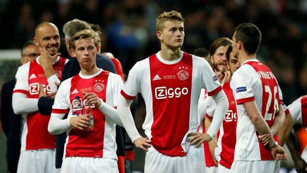 Jugadores del Ajax en la final de la Europa League de esta temporada.
