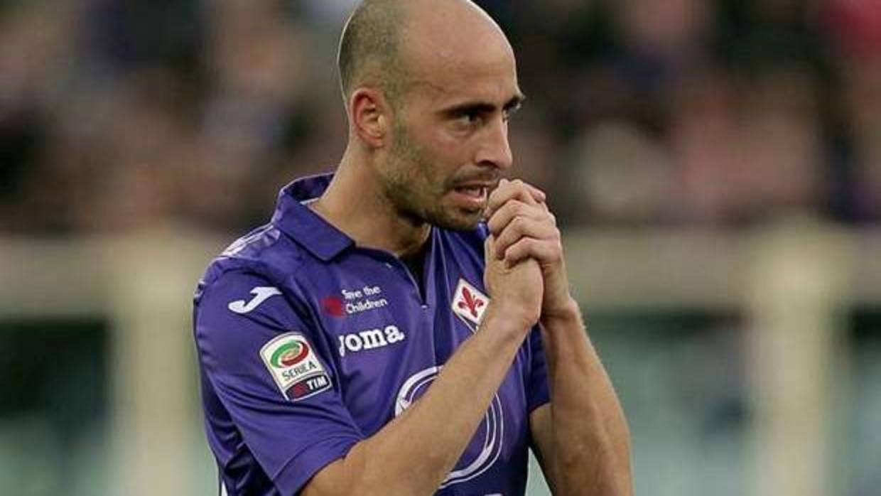 El sobrecogedor apoyo de los hinchas a Borja Valero