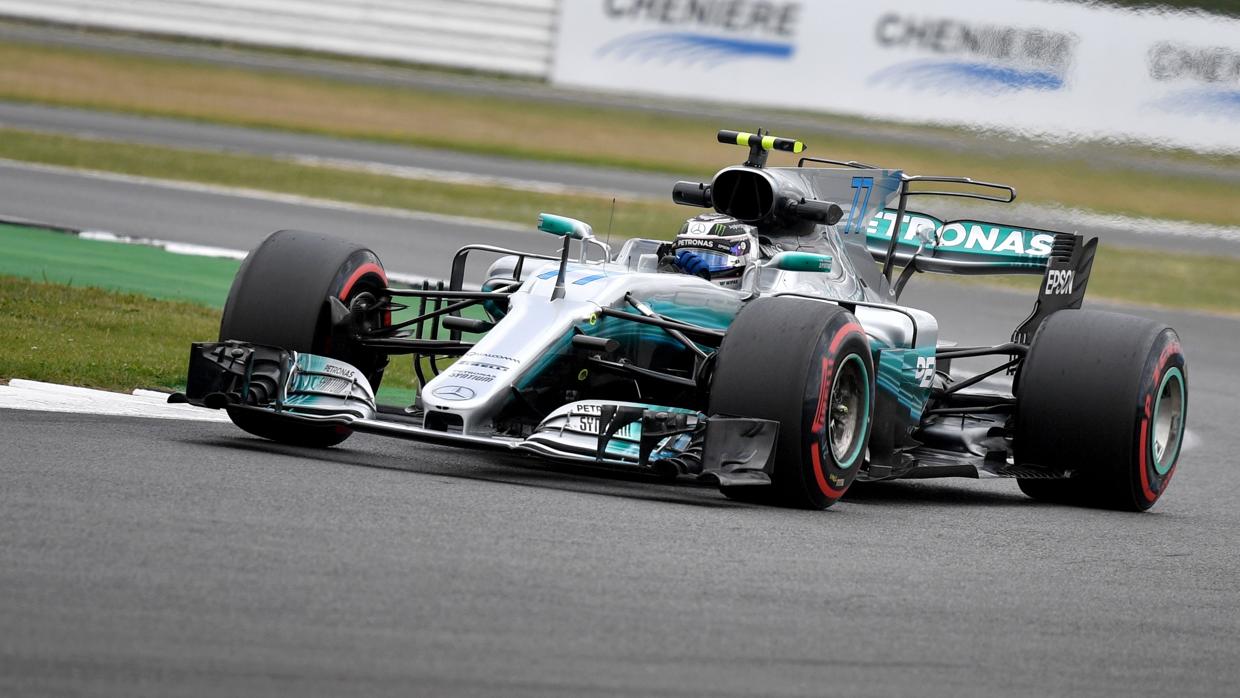 Bottas durante los entrenamientos libres de hoy