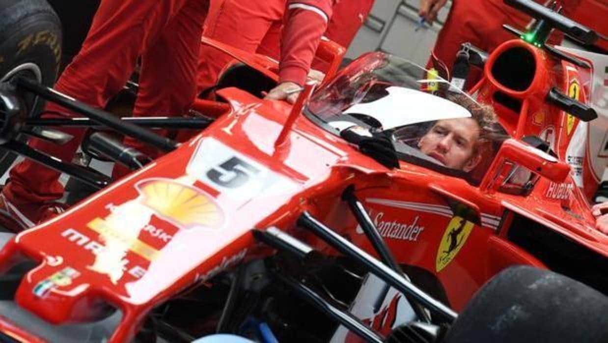 Ferrari prueba el escudo