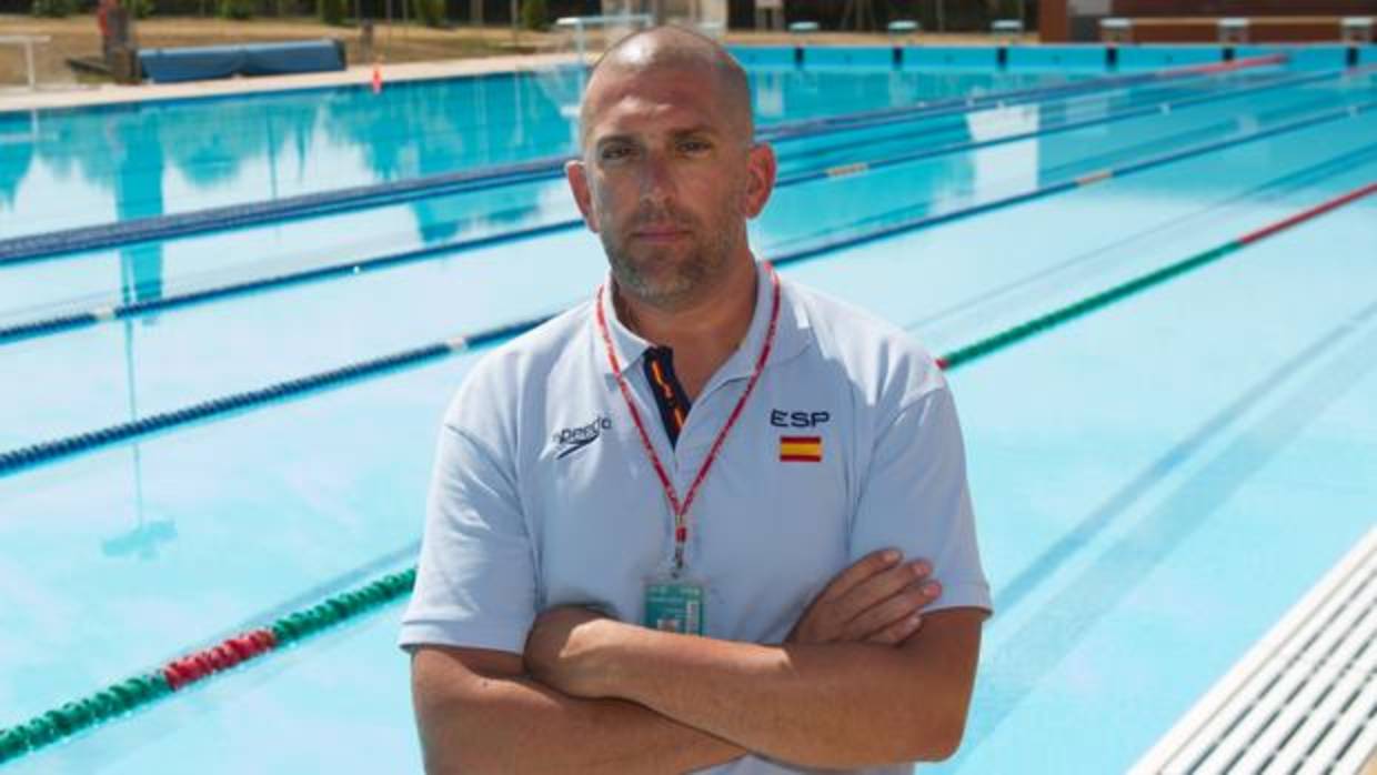 Fred Vergnoux posa para ABC en la piscina del CAR de Sant Cugat