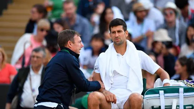 Novak Djokovic se retira por lesión durante su partido ante Berdych en la última edición de Wimbledon
