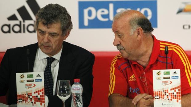 Ángel María Villar junto a Vicente del Bosque