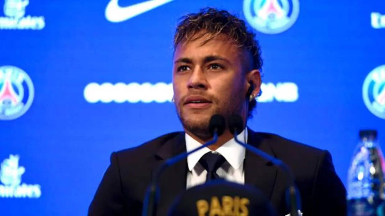 Sigue en directo la presentación de Neymar