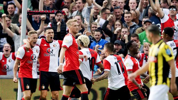 El VAR provocó que se anulase gol al Feyenoord y se le pitase un penalti en contra